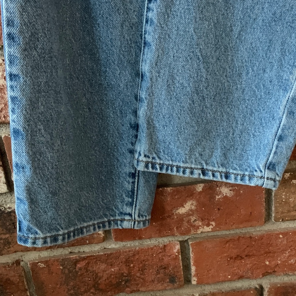 Pacsun Classic Blue Denim Tapered Leg Mom Jeans - Picture 4 of 8